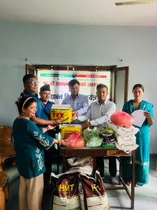 प्रयास सहकारीको १९औँ स्थापना दिवसका अवसरमा रुपन्देही नेत्रहीन संघलाई खाद्यान्न वितरण